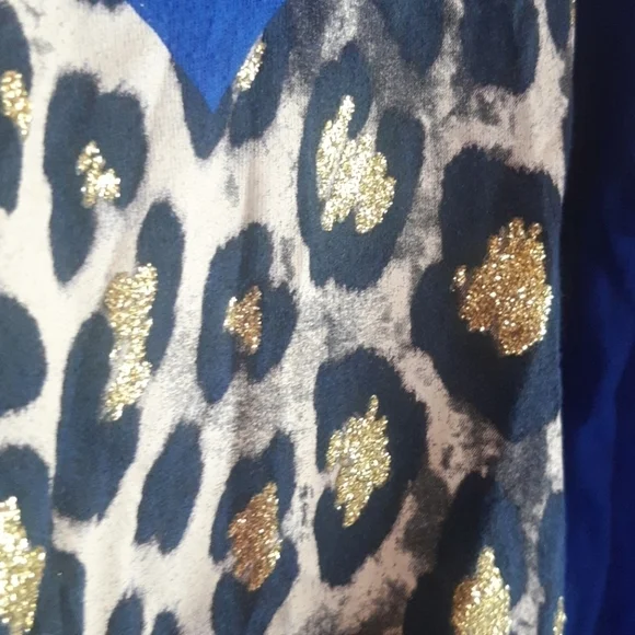 APPROPRIATE Behavior Cold Shoulder 196 - Picture 3 of 4